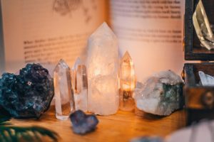 Read more about the article 8 Best Crystals for Deeper Meditation