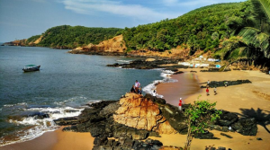 Read more about the article Gokarna Beach Trek and Camping