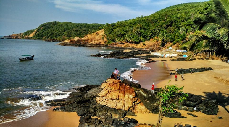 You are currently viewing Gokarna Beach Trek and Camping