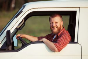 Read more about the article How to Get a Commercial Driver License in 2022