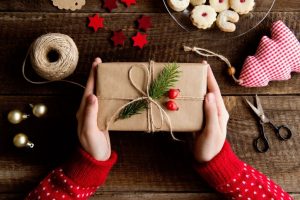 Read more about the article 8 Cool gift ideas  for your new daughter in law