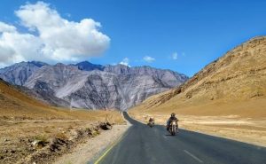 Read more about the article Bike Trip to Leh Ladakh from Srinagar