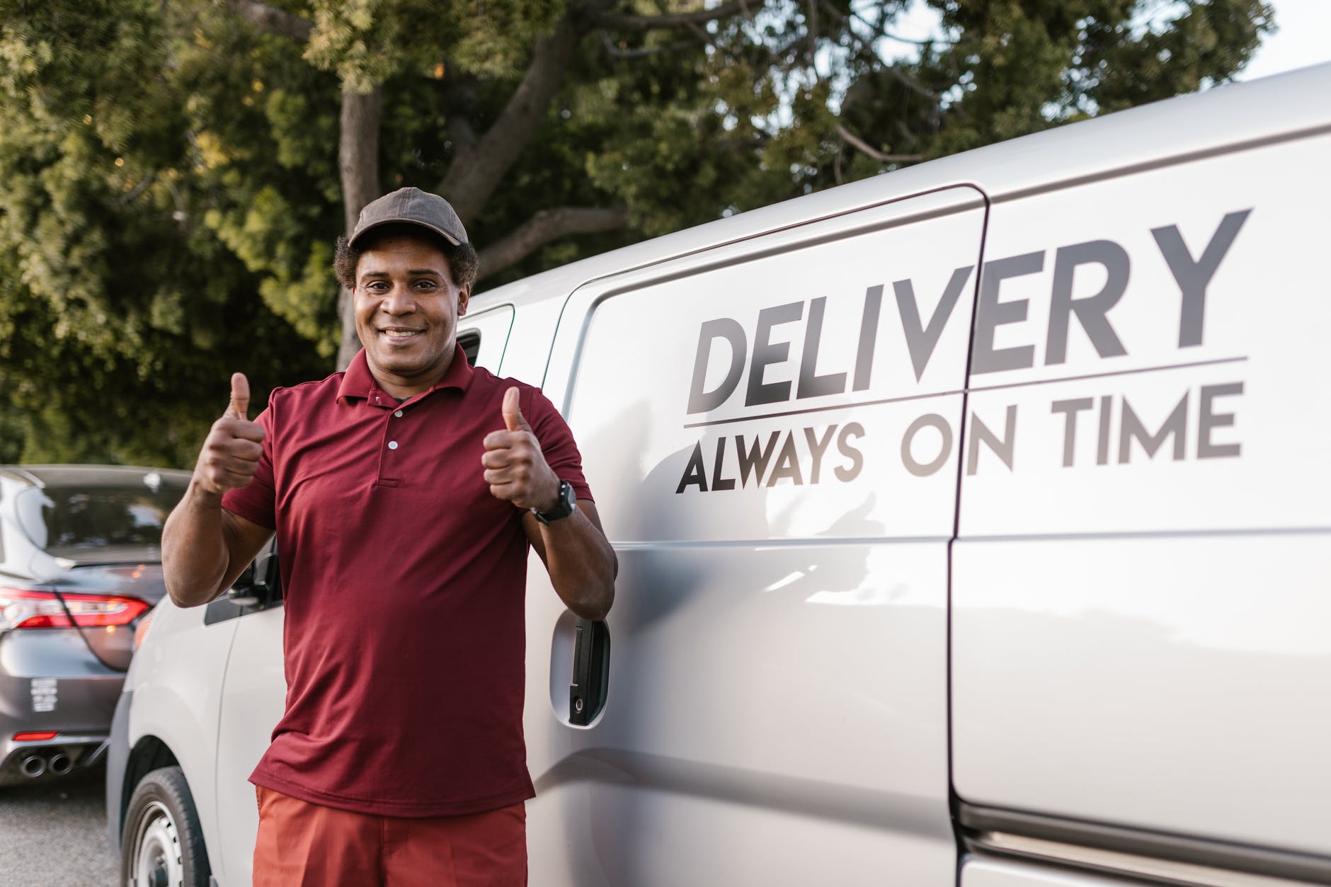 Read more about the article Some Advantages of Door to Door Delivery Services