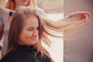 Read more about the article UNBEATABLE ALTERNATIVES FOR HAIR STRAIGHTENING