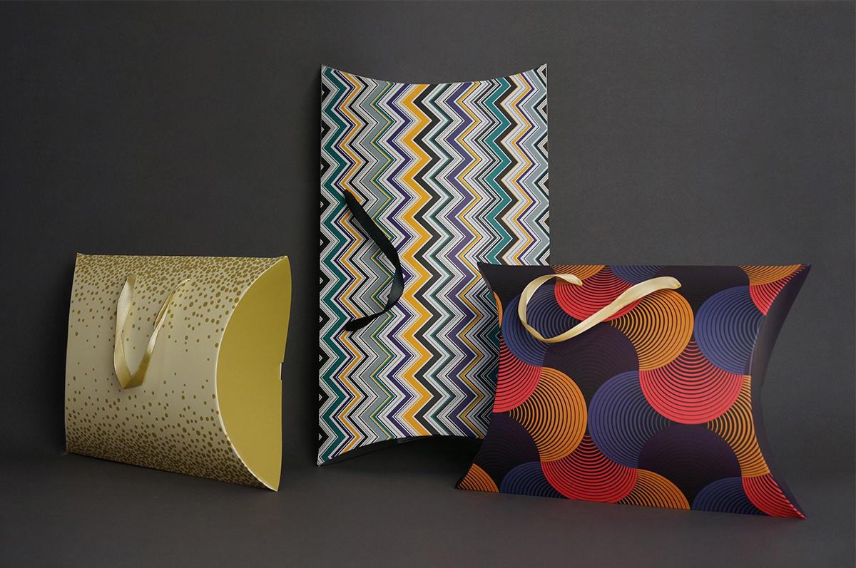 Read more about the article When it comes packaging your little products, custom pillow boxes are the best option.