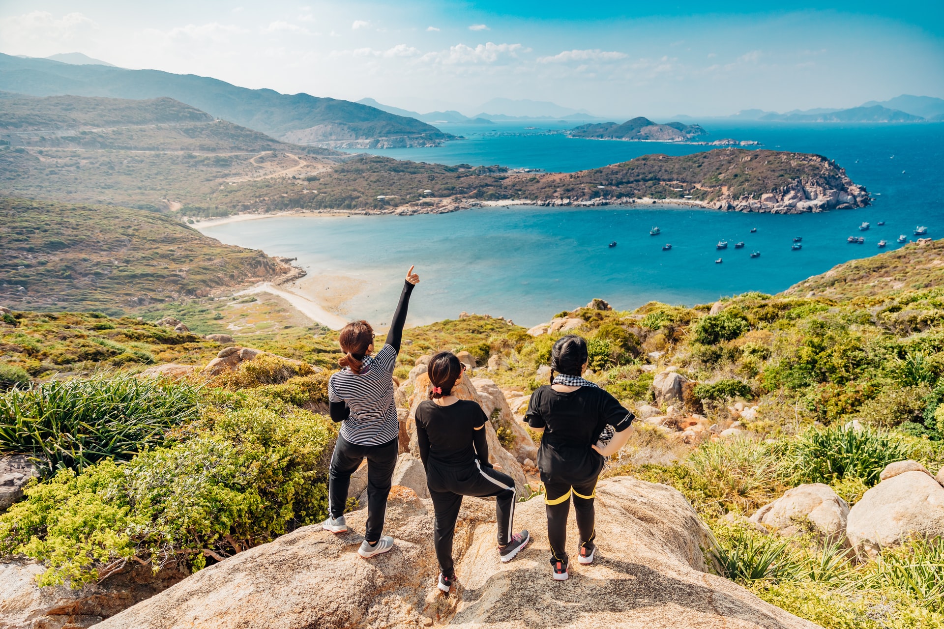 Read more about the article How to Plan a Vacation for $1,400?