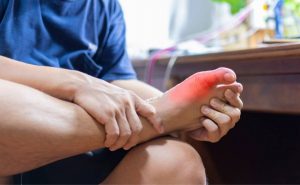 Read more about the article Suffering From Uric Acid? Four Foods You Must Avoid