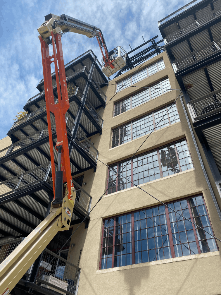 Read more about the article Reasons to Hire Expert Painting Contractors for Commercial Buildings