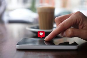 Read more about the article How to Make Your Account Attractive To Follow