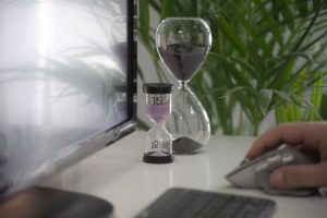 Read more about the article What Are the Benefits of Hiring Distributed Teams and Going Digital with Time Tracking Tool?