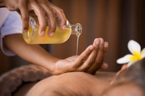 Read more about the article Massage Therapy: How Effective Is It To Relieve Pain?